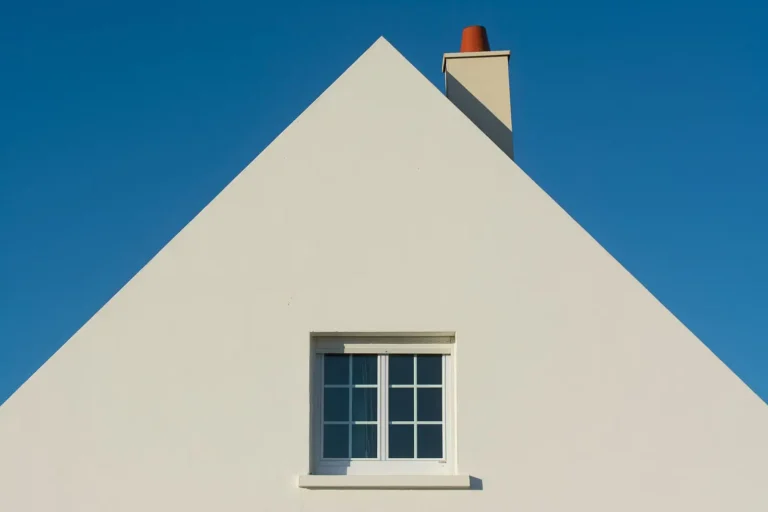 Travaux d&rsquo;une maison blanche