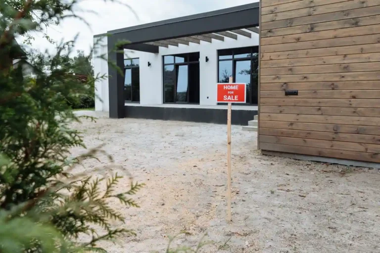 Vendre un bien immobilier : les étapes, du prix de départ à la signature