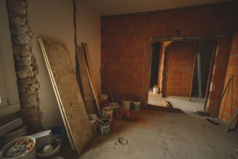 Rénovation intérieure : l&rsquo;ordre des travaux qui évite de tout refaire deux fois